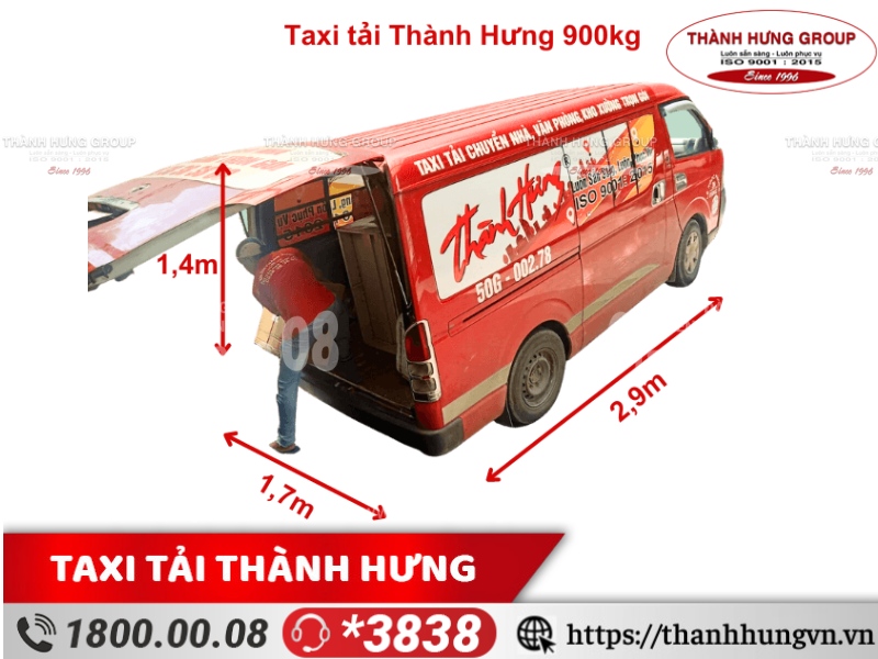 Cho thuê xe tải Quận 6 TOYOTA HIACE 900kg, kích thước 2,9m x 1,7m x 1,4m, thùng kín